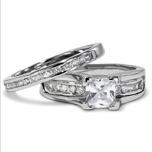 🌷NWOT Wedding, Engagement Ring Bridal Set
